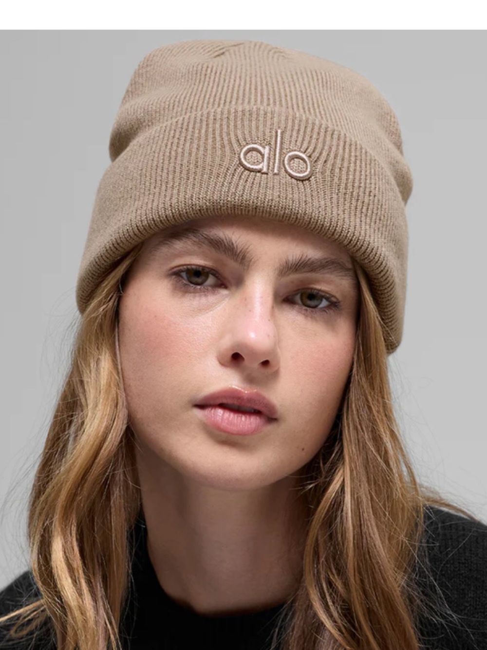 ALO Yoga Embroidered Logo Knit Beanie in Tan used